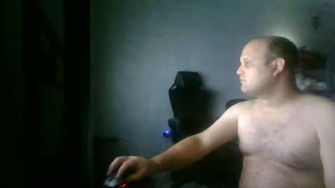 Snapshot of heavy_rebellxc chatting on 06.30.26 Heavy Rebell online show from 06.30.26
