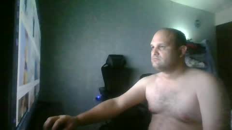 Snapshot of heavy_rebellxc chatting on 07.01.26 Heavy Rebell online show from 07.01.26