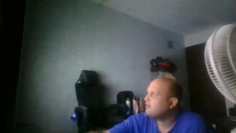 Snapshot of heavy_rebellxc chatting on 07.25.26 Heavy Rebell online show from 07.25.26