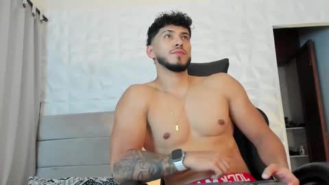 Snapshot of heavy_thor chatting on 03.06.25 Thor online show from 03.06.25