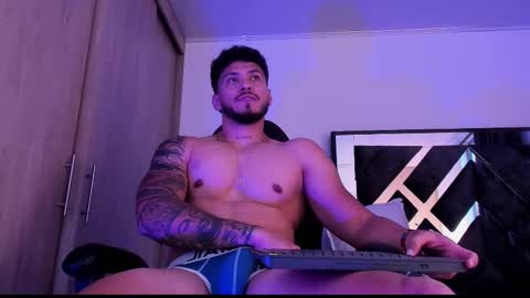 Snapshot of heavy_thor chatting on 01.08.26 Thor online show from 01.08.26