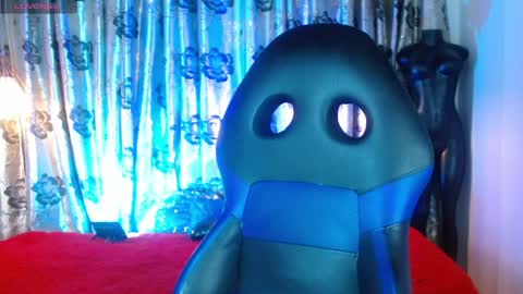 Snapshot of hecate_doll chatting on 05.01.26 hecate_doll online show from 05.01.26