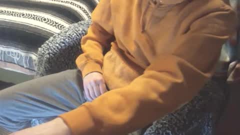 Snapshot of hecomesagain chatting on 11.17.25 hecomesagain online show from 11.17.25