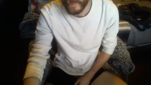 Snapshot of hecomesagain chatting on 11.24.25 hecomesagain online show from 11.24.25