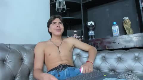 Snapshot of heellboy_ chatting on 11.14.25 heellboy_ online show from 11.14.25