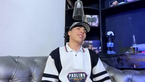 Snapshot of heellboy_ chatting on 11.20.25 heellboy_ online show from 11.20.25