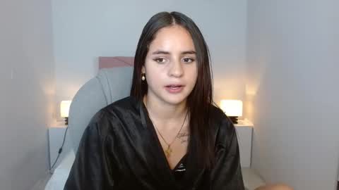 Snapshot of heidy_hoiss chatting on 12.20.24 Heidy online show from 12.20.24