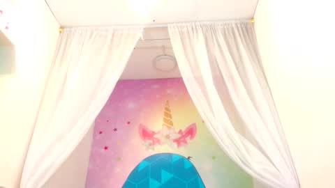 Heidy online show from 02.24.25