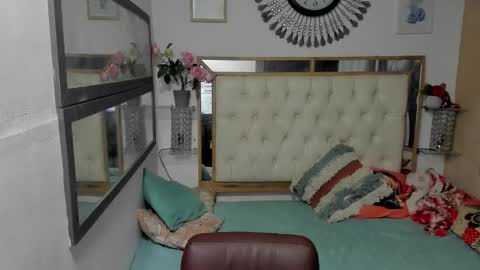 Snapshot of heiker_ chatting on 11.03.25 heiker_ online show from 11.03.25