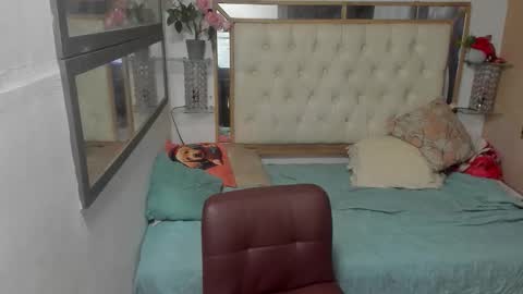 Snapshot of heiker_ chatting on 11.10.25 heiker_ online show from 11.10.25