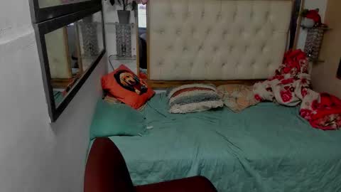 Snapshot of heiker_ chatting on 12.02.25 heiker_ online show from 12.02.25