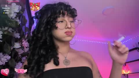 Heka Prudence online show from 02.28.25