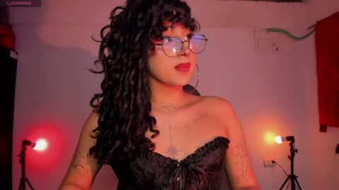 Heka Prudence online show from 06.26.26