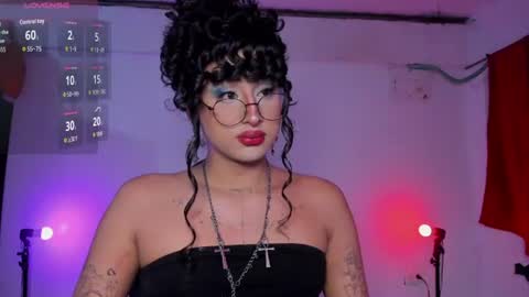 Heka Prudence online show from 07.12.26