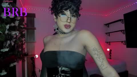 Heka Prudence online show from 07.28.26