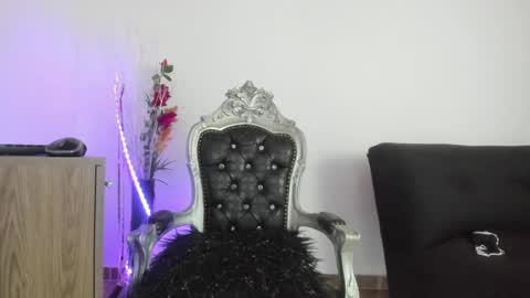 Snapshot of hela_wet chatting on 12.28.24 Hela   Independent model online show from 12.28.24