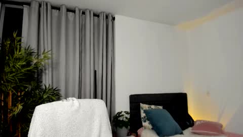 Snapshot of helen_miller chatting on 02.22.26 helen_miller online show from 02.22.26