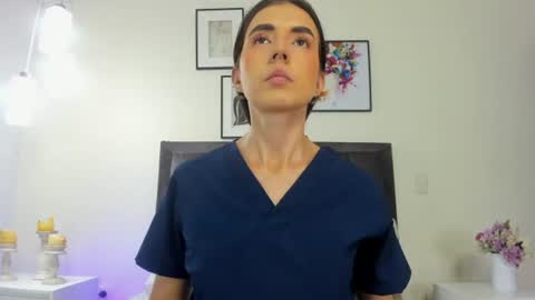 Helen  online show from 06.17.26