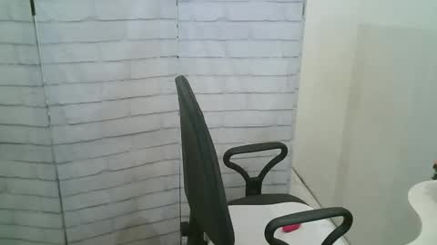 Snapshot of helen_xi chatting on 01.12.26 Helen online show from 01.12.26