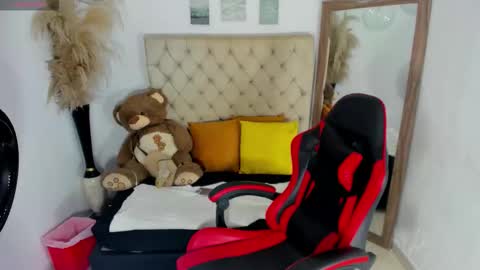 HELENA COPPER online show from 01.18.26