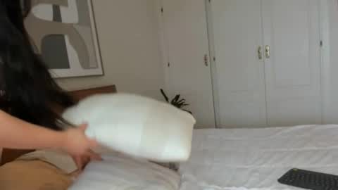 Snapshot of helena_hills chatting on 10.27.25 helena_hills online show from 10.27.25