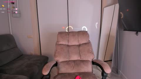 Helen online show from 10.06.25