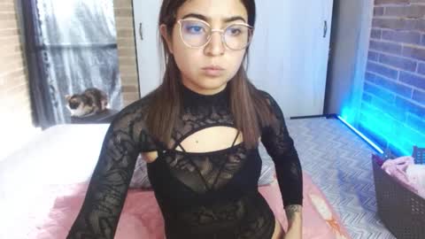 Snapshot of helenacyruss666 chatting on 09.15.25 Only 18 cyrus online show from 09.15.25