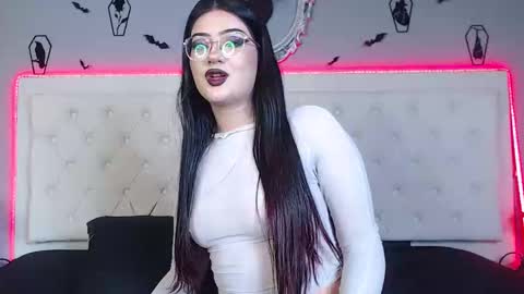 Snapshot of helenamorningstar chatting on 12.12.24 helenamorningstar online show from 12.12.24