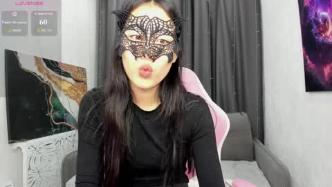 Snapshot of helenblazetrt chatting on 04.01.26 Hi I am Helen online show from 04.01.26