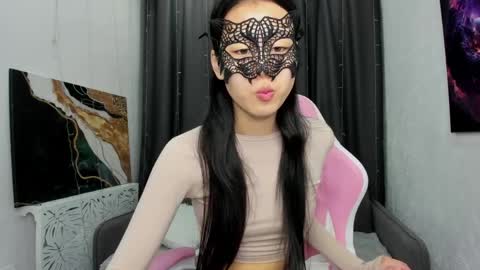 Snapshot of helenblazetrt chatting on 04.03.26 Hi I am Helen online show from 04.03.26