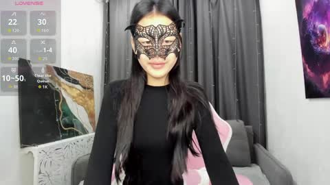 Snapshot of helenblazetrt chatting on 05.05.26 Hi I am Helen online show from 05.05.26