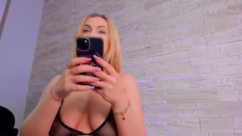 Helen online show from 03.20.26