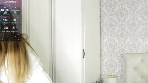 Sarah  here Help to make 100 thumbs up  online show from 02.24.25