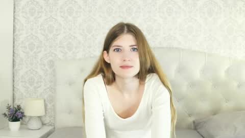 Sarah  here Help to make 100 thumbs up  online show from 03.09.25