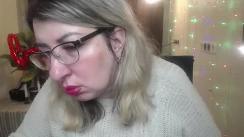 helenenigma online show from 02.08.25