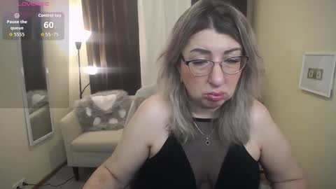 helenenigma online show from 11.20.25