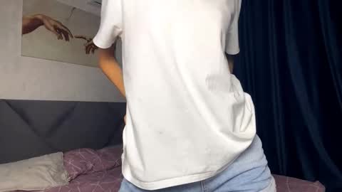 Chloe online show from 10.02.25