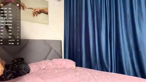 Chloe online show from 10.05.25