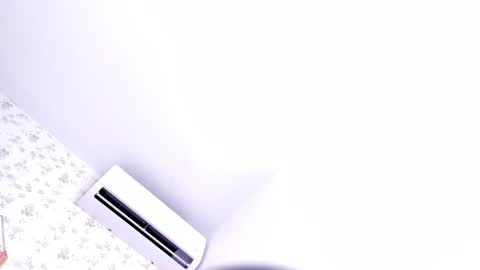 Snapshot of helenn_monroy1 chatting on 04.14.26 online show from 04.14.26