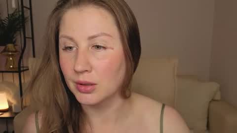 Snapshot of helens_lov chatting on 06.28.26 Helen online show from 06.28.26