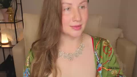 Snapshot of helens_lov chatting on 08.01.26 Helen online show from 08.01.26