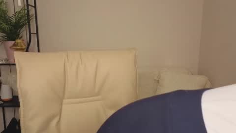 Snapshot of helens_lov chatting on 08.02.26 Helen online show from 08.02.26
