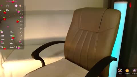 HelenXLove online show from 11.12.25