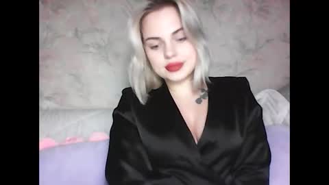 Snapshot of helga_now chatting on 03.05.25 helga_now online show from 03.05.25