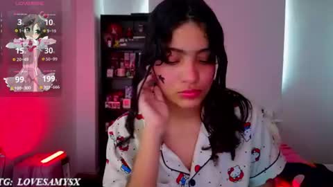 Snapshot of helia_n_amy chatting on 06.17.26 Helia Transfem and Amy online show from 06.17.26