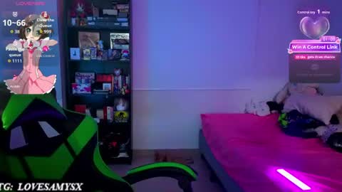Helia Transfem and Amy online show from 07.30.26