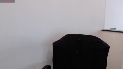 Snapshot of hell_boy66 chatting on 03.01.26 Eros online show from 03.01.26