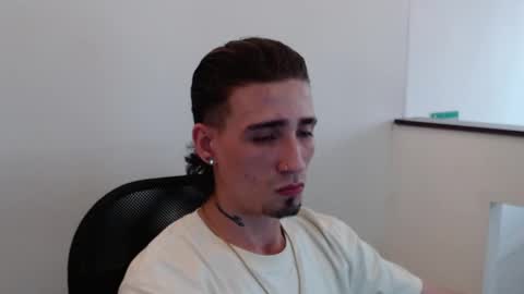 Snapshot of hell_boy66 chatting on 03.05.26 Eros online show from 03.05.26