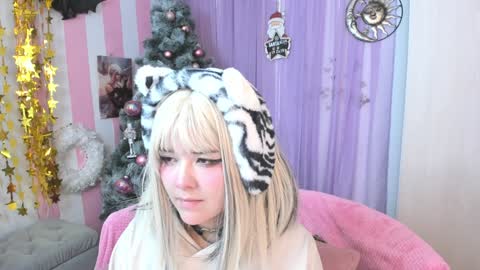Laura online show from 12.11.24