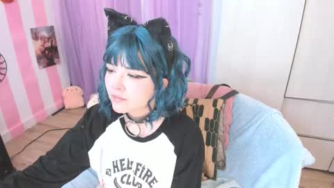Laura online show from 11.21.25